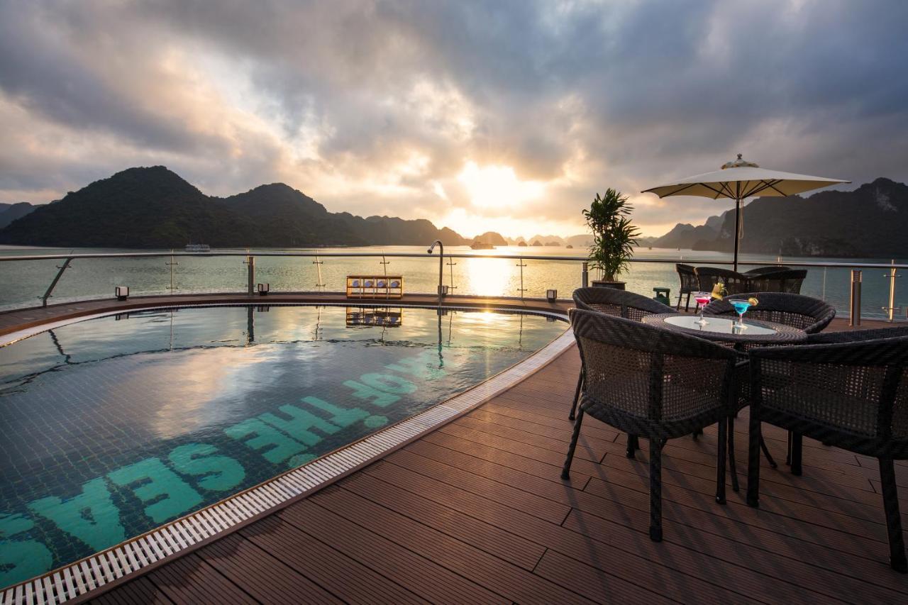 Hotel Stellar Of The Seas Cruise Ha Long Exterior foto