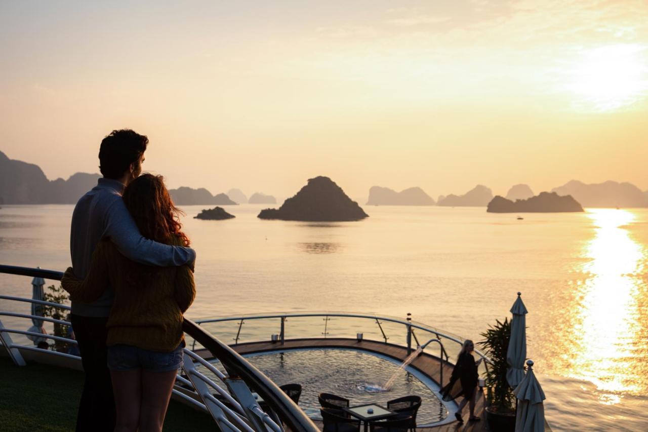 Hotel Stellar Of The Seas Cruise Ha Long Exterior foto