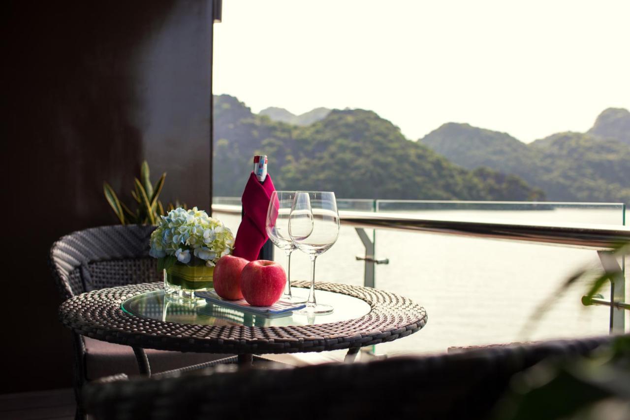 Hotel Stellar Of The Seas Cruise Ha Long Exterior foto
